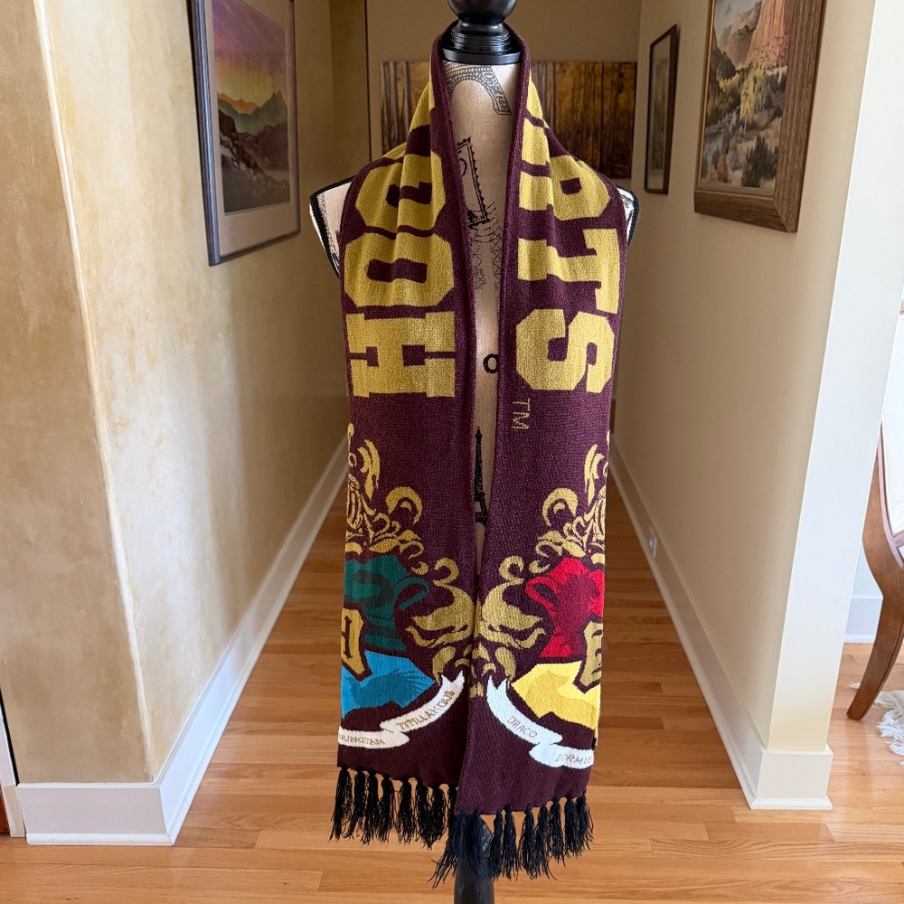 Harry Potter Hogwarts Knit Winter Scarf Maroon Gold Hot Topic